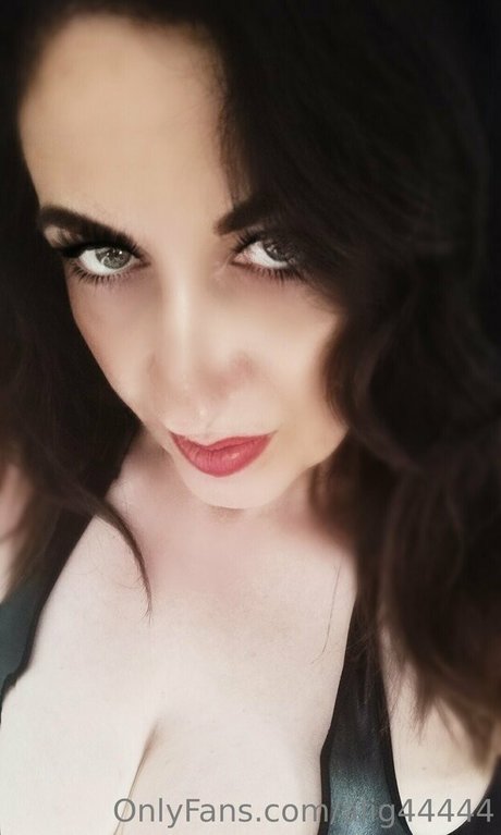 alig44444 Profile pic