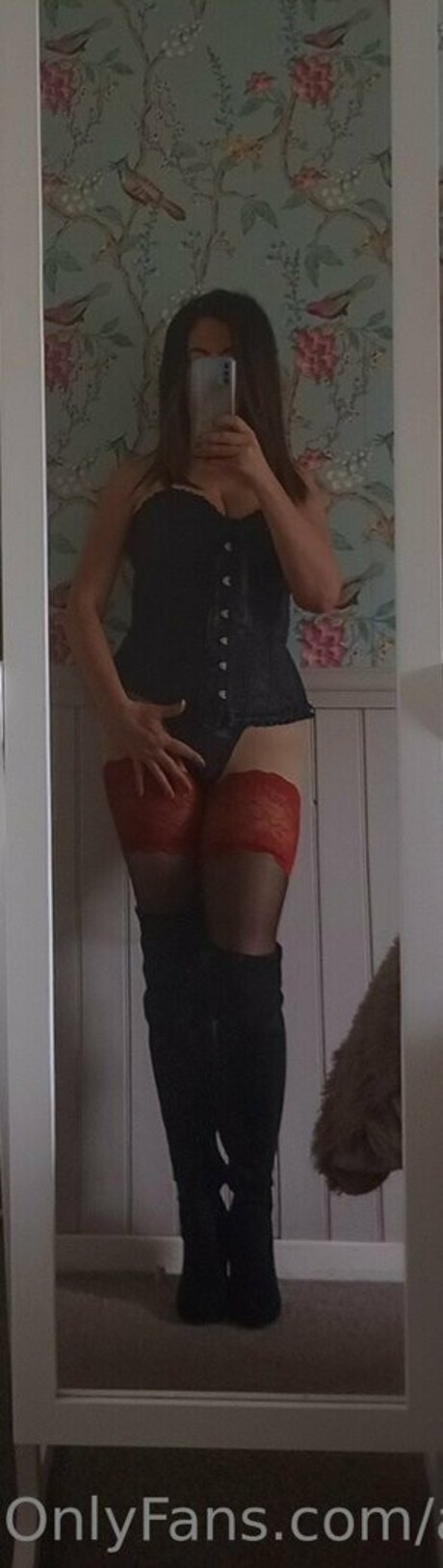 alig44444 model hd images