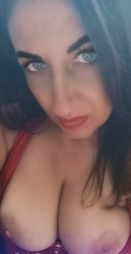 alig44444 nude star photos