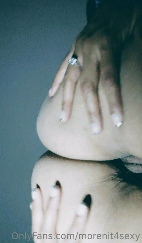 luisacamila erotic model pictures