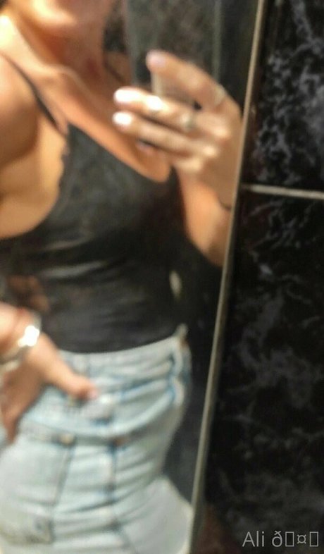 emilyali star best picture