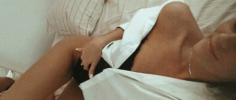 emilyali pretty pornstar img