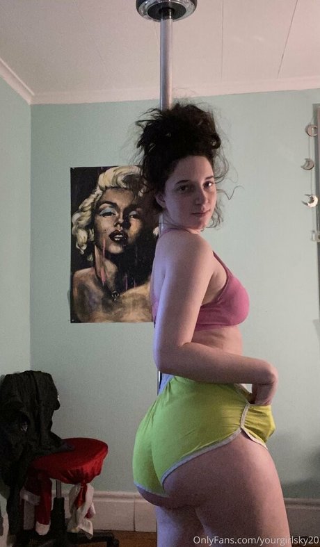 milf onlyfans adult pic