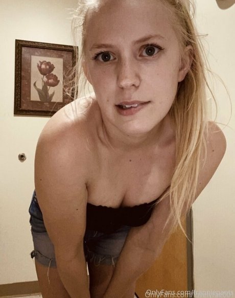 feedfrankiefree pornstar hd images