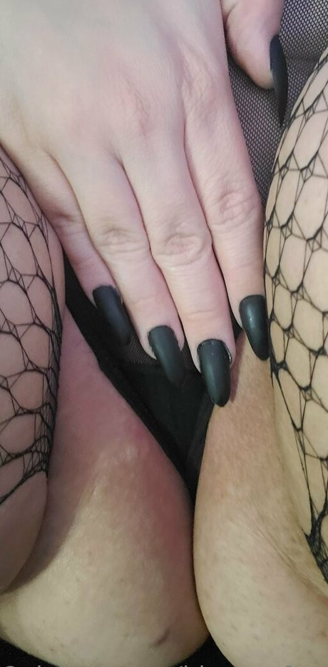 bluewutfree model hd galleries