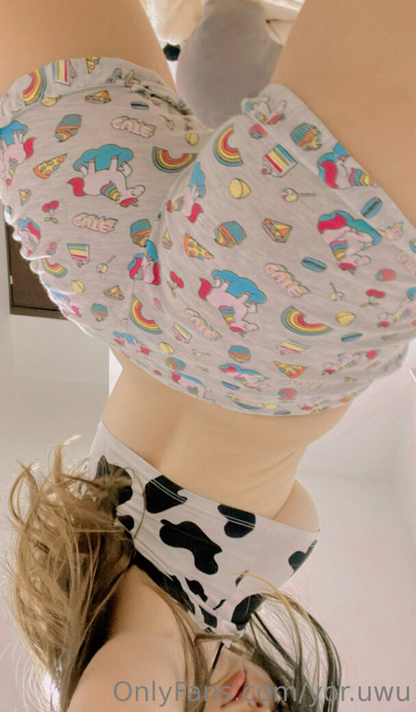 yor uwu perfect actress pictures