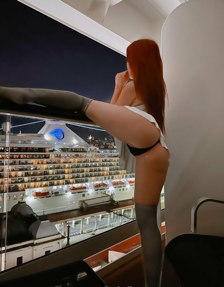 yor uwu pretty star photos