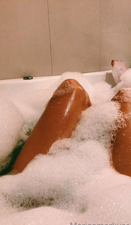 rubymia hot actress photo