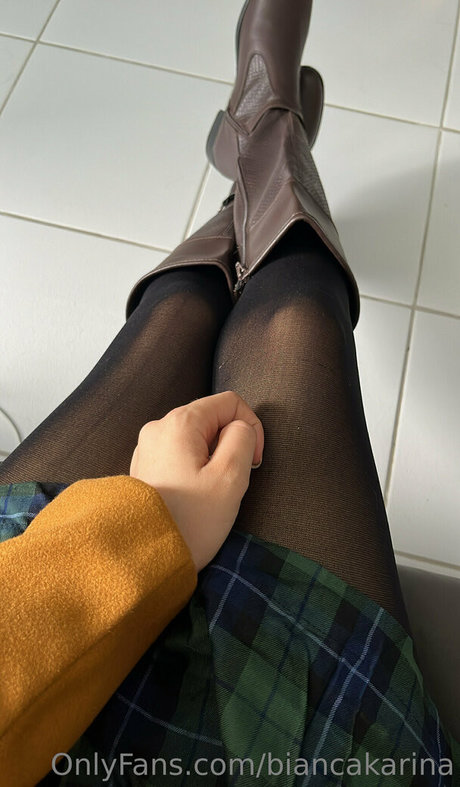 Bianca Karina sexy pornstar photo