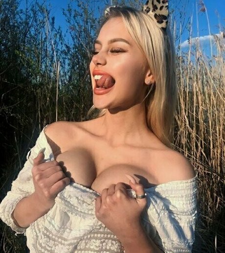 love whip top actress archive