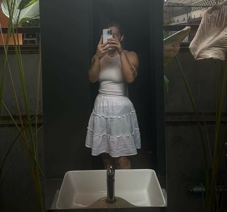 Sydgrows free pornstar photo