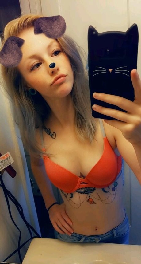 Damnwithaloudham model nudes gallery