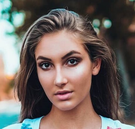 Emma Mathieu xxx model galleries