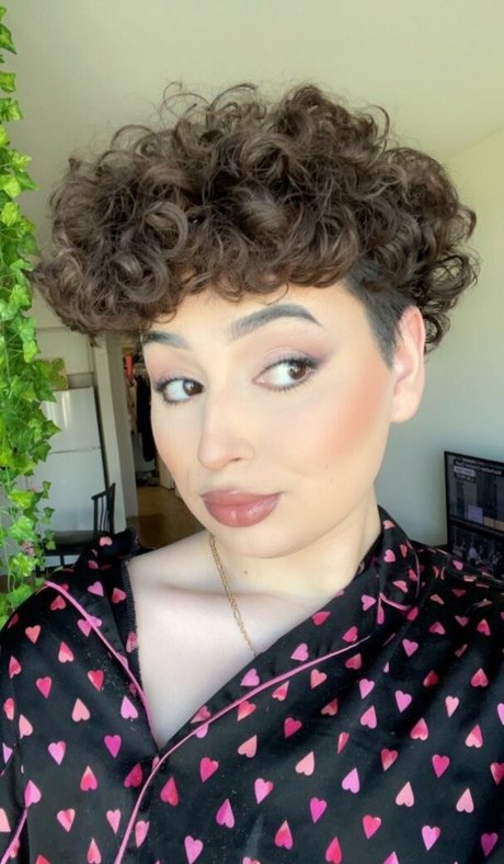 imthatthick hot actress archive