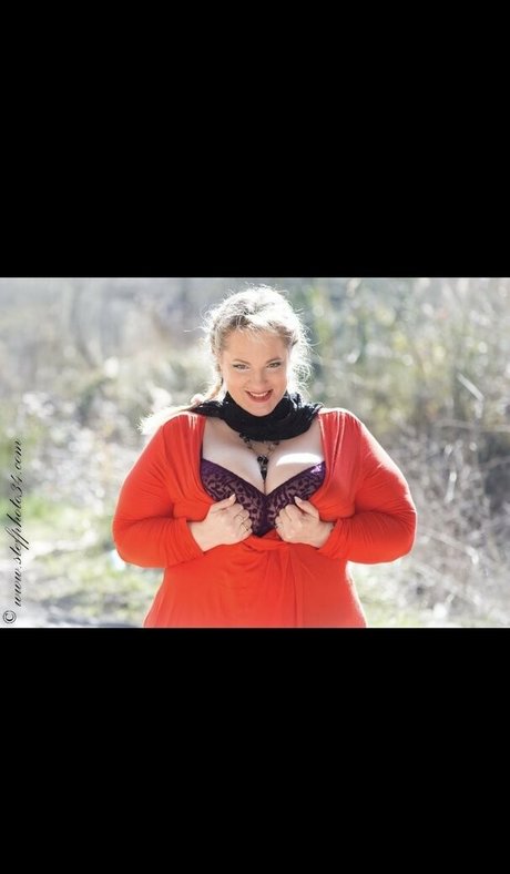 sophialola34 erotic star pics