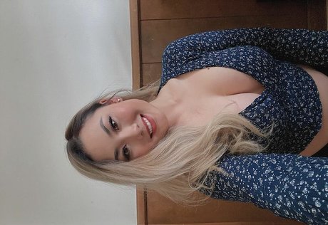 lindaafreckles top model photo