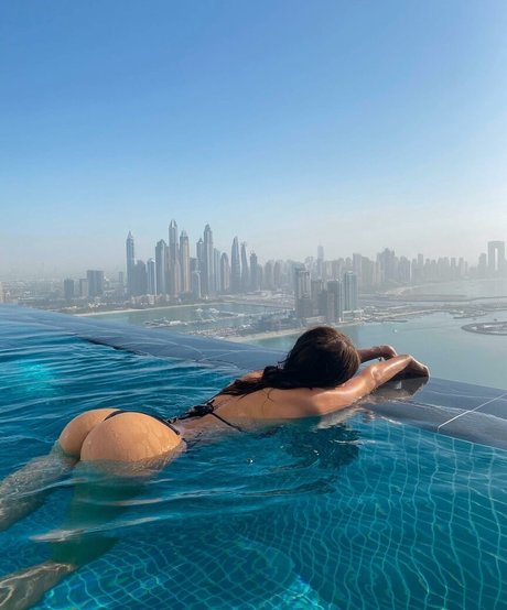 Samantha Frison star art img