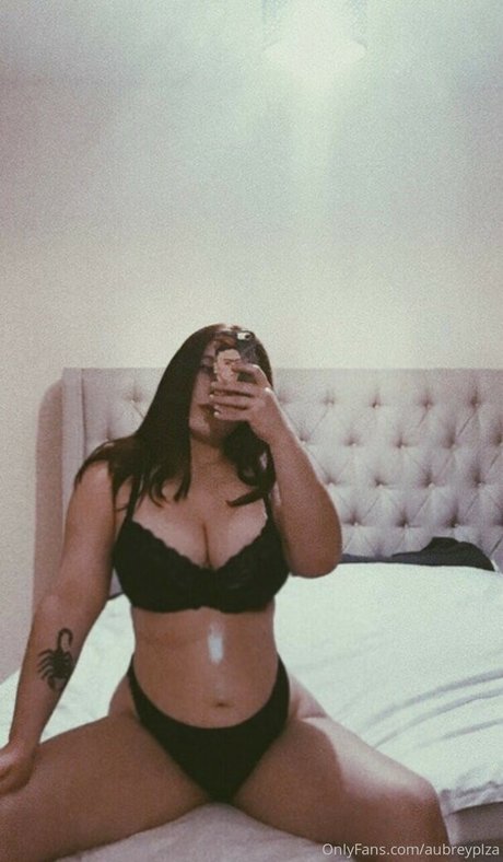 Bandett MFC naked model picture