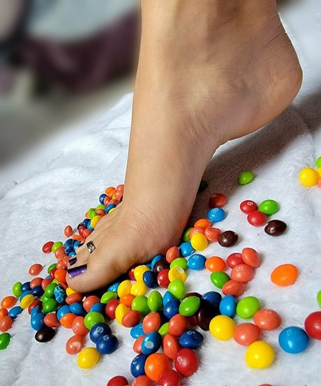 GamertoesKZ sexy model image