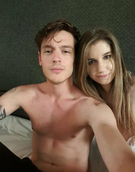 angel mike beautiful actress pictures