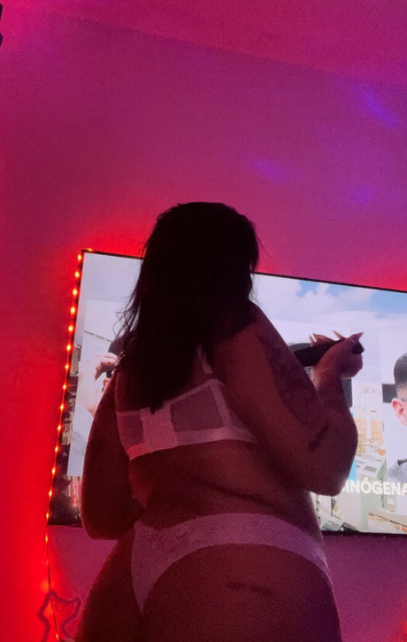 MandyLia erotic actress archive