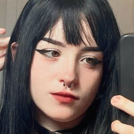 Kakaushow 2002 high quality actress pic