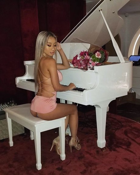 Tiffany Luu pornstar beautiful photos