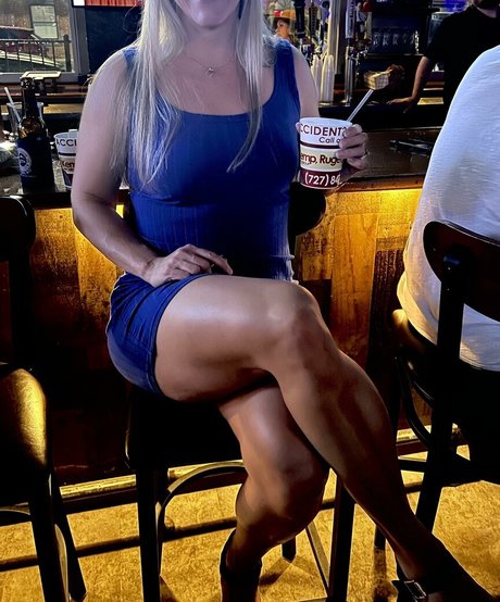 The Seductive Hotwife star pornographic picture