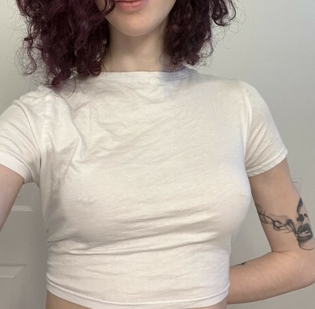 Yishai model xxx photos