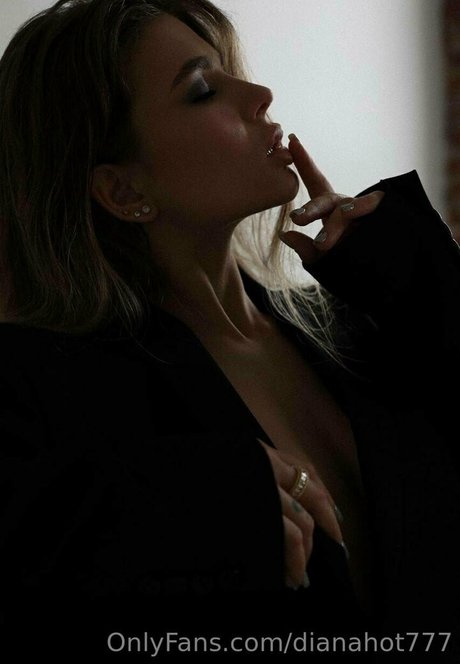 juliawind model sexy pics