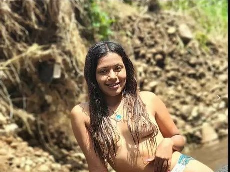 Yuli Rivera model xxx image