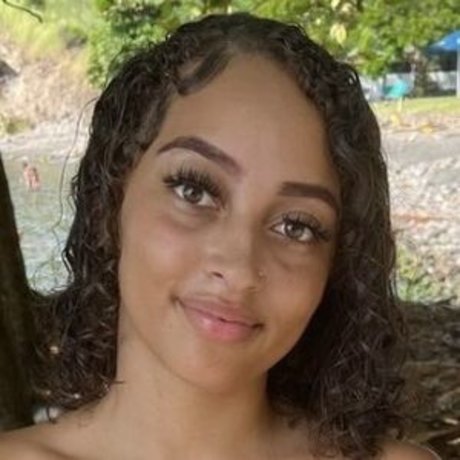 Annaaeeelle exclusive model galleries