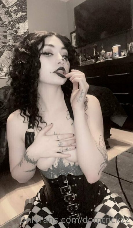 domtrickzz erotic star photos