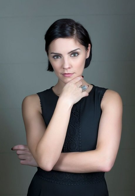 Annabel Scholey pornstar art picture