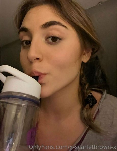 x scarletbrown x model nice picture