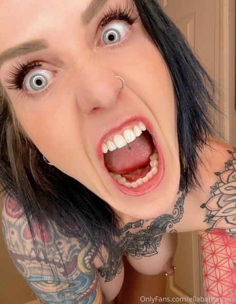 ellabarnettvip hot actress gallery