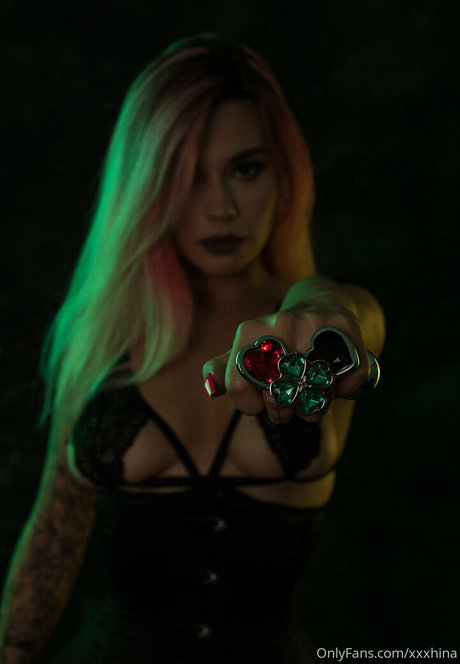 crazy latina hot model img