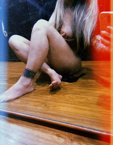 Vanessa Mesquita model perfect photo