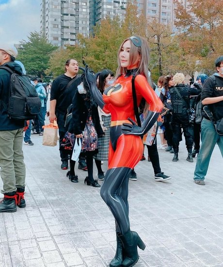 janie lin nude actress pic