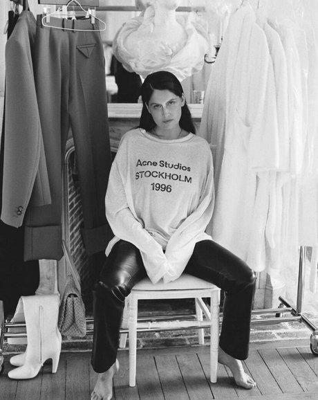 Laetitia Casta nice model picture