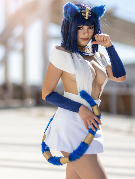 Asia Carfi pretty actress pics