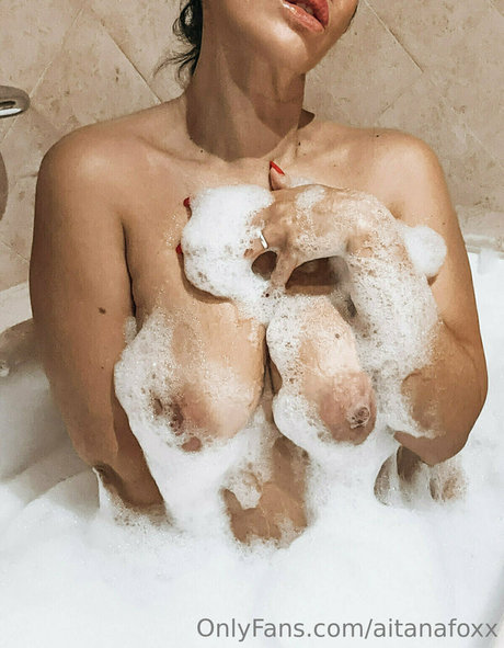 Mama Susurros star art image