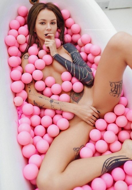 iamdollhead star nudes pics