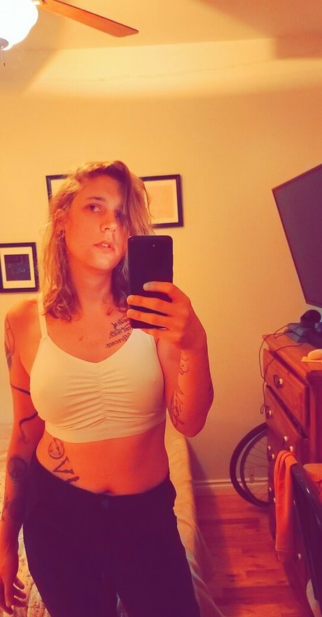 brainwashedpet model nudes galleries