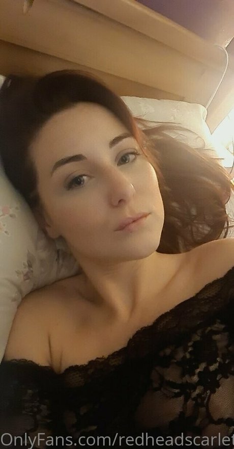 redheadscarlettx pornstar erotic picture