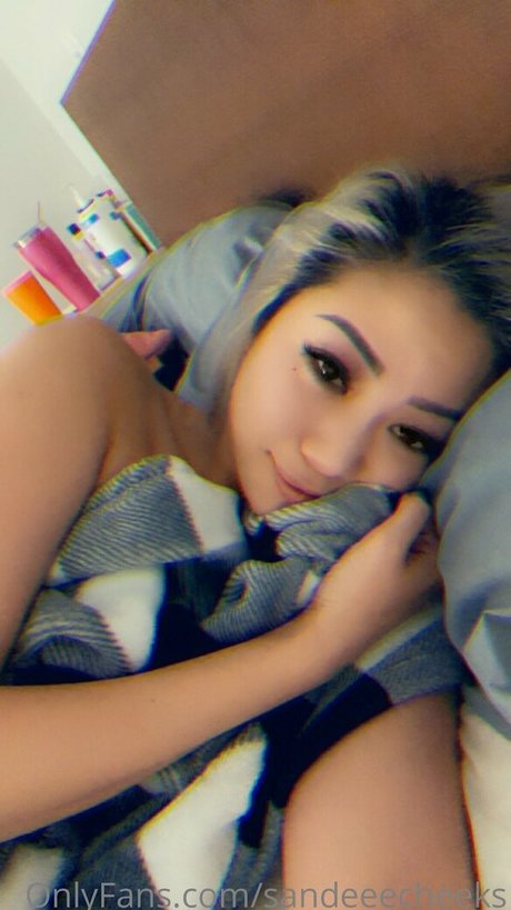 sandeeecheeks sexy star picture