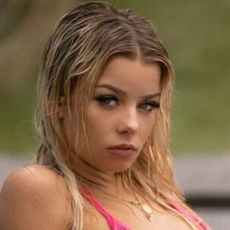 Eliza Lucas star sex img