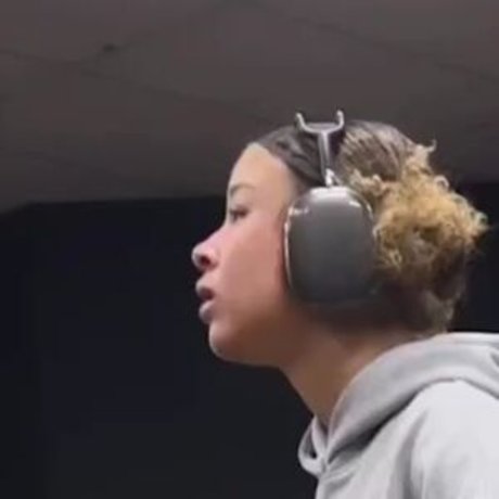 The Learmann Twins star free pics