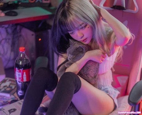 Le Josette nice model photo