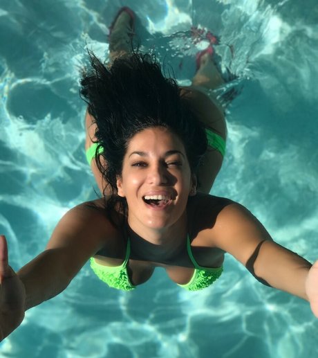 Silvina Escudero sexy actress image